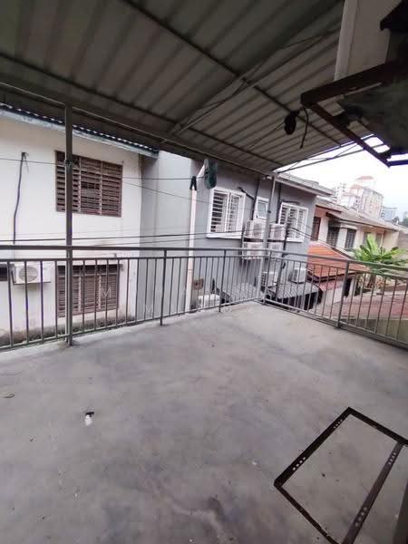 Rumah Teres 2-Tingkat untuk Disewa di Bangsar (Kuala Lumpur) - Muhammad Muadz - Balcony - PropertyGuru.com.my