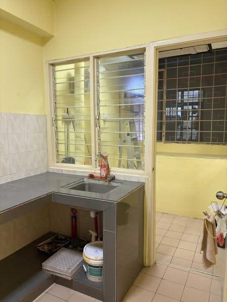 Kondominium untuk Disewa di Bayu Tasik 1 - Chen Kah Seng - Kitchen - PropertyGuru.com.my