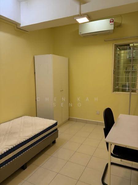 Kondominium untuk Disewa di Bayu Tasik 1 - Chen Kah Seng - Bedroom - PropertyGuru.com.my
