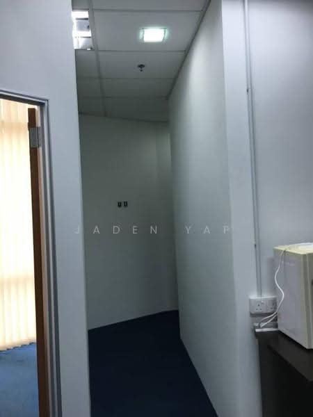 Pejabat untuk Disewa di Bangsar Utama (Bangsar) - Jaden Yap - Corridor - PropertyGuru.com.my
