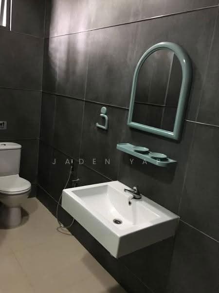 Pejabat untuk Disewa di Bangsar Utama (Bangsar) - Jaden Yap - Bathroom - PropertyGuru.com.my