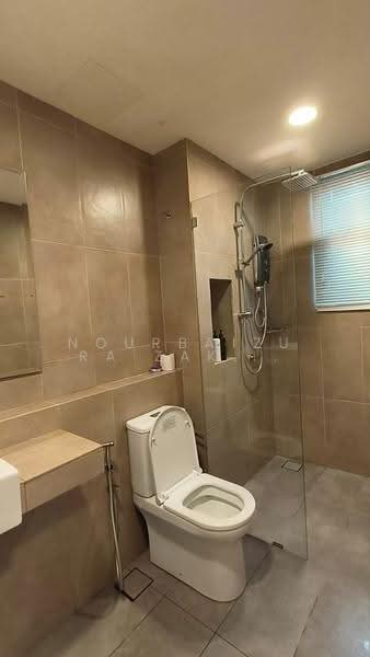 Kediaman Servis untuk Dijual di Timur Bay Seafront Residence - NOURBAIZURA ZAKARIA - Bathroom - PropertyGuru.com.my