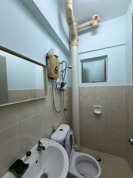 Kondominium untuk Disewa di Beverly 2 - Alicia Soo - Bathroom - PropertyGuru.com.my