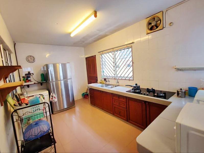 Semi-Detached House for Sale in Taman Tasik Utama (Bukit Katil) - King Song - Kitchen - PropertyGuru.com.my