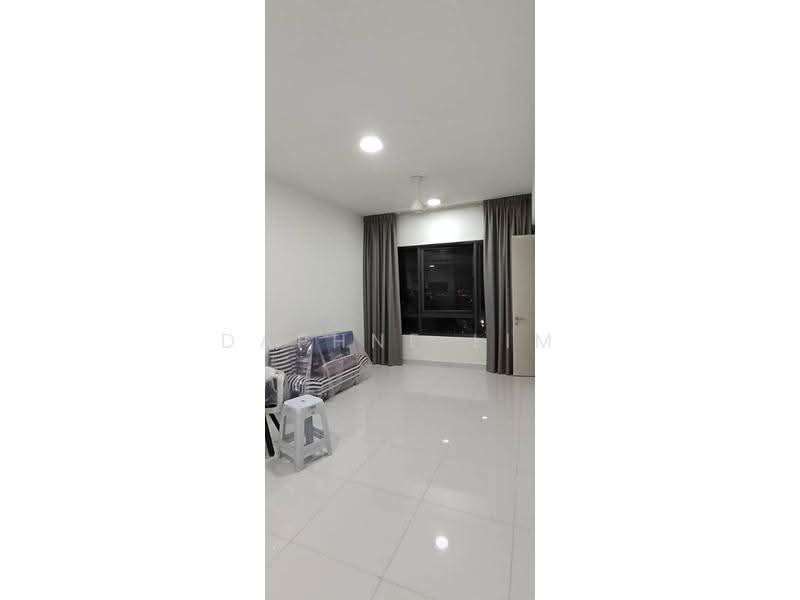 Kediaman Servis untuk Dijual di Pandora @ Tropicana Metropark - Daphne Lim - Living Room - PropertyGuru.com.my