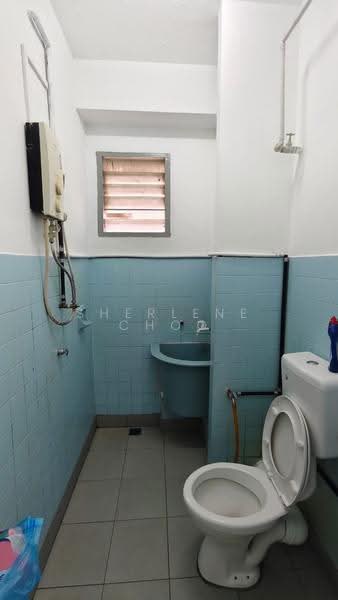 Pangsapuri untuk Disewa di Mawar Apartment - Sherlene Choo - Bathroom - PropertyGuru.com.my