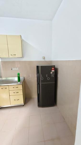 Pangsapuri untuk Disewa di Mawar Apartment - Sherlene Choo - Kitchen - PropertyGuru.com.my