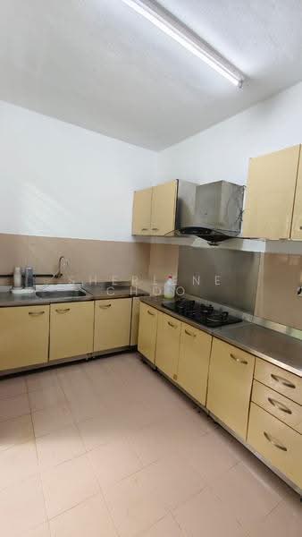 Pangsapuri untuk Disewa di Mawar Apartment - Sherlene Choo - Kitchen - PropertyGuru.com.my