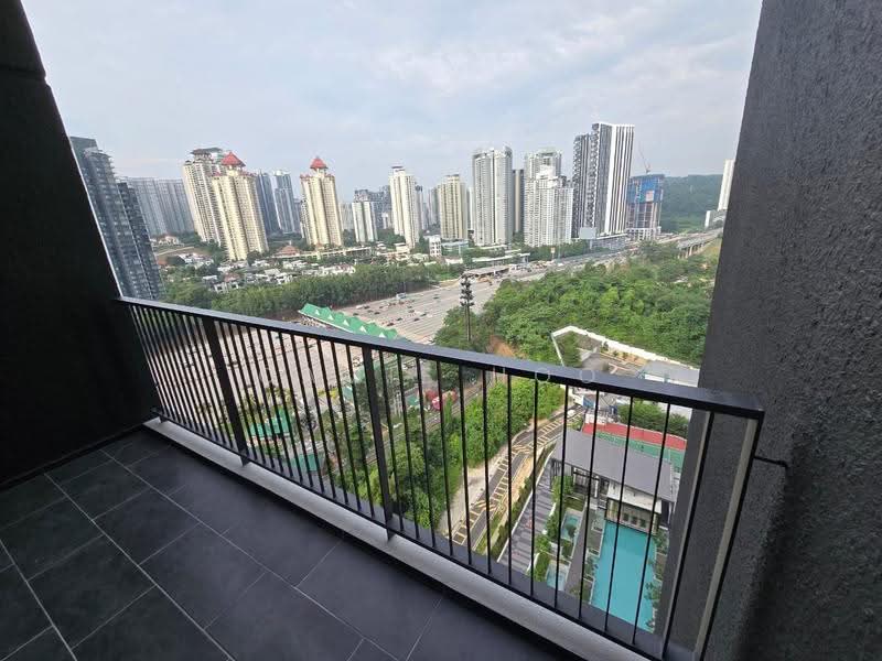 Kondominium untuk Dijual di ALIX Residences - Camie Hoo - Balcony - PropertyGuru.com.my
