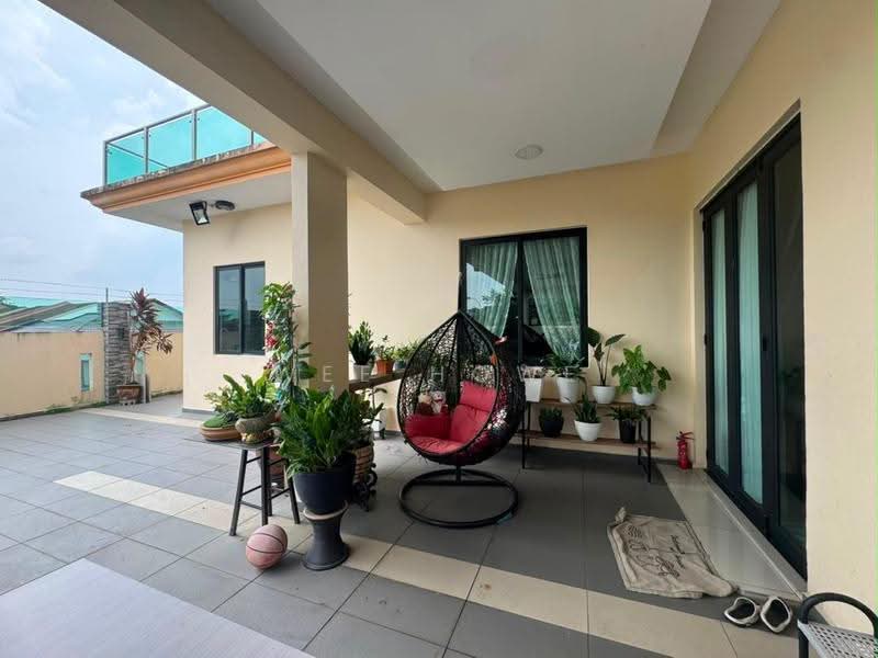 Cluster House for Sale in Taman Mutiara Mas (Skudai) - Wee Howe - Exterior - PropertyGuru.com.my