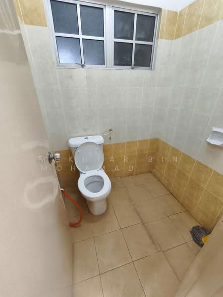 Rumah Teres 2-Tingkat untuk Disewa di Presint 9 (Putrajaya) - Mokhtar Bin Mohamad Akhir - Bathroom - PropertyGuru.com.my