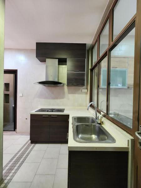 2-storey Terraced House for Sale in Bukit Jelutong (Shah Alam) - BILYA ARIFF - Kitchen - PropertyGuru.com.my