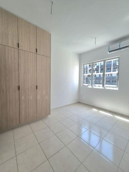Kondominium untuk Dijual di Residensi Adelia 3 - Zairul Asrah Zulkefli - Bedroom - PropertyGuru.com.my