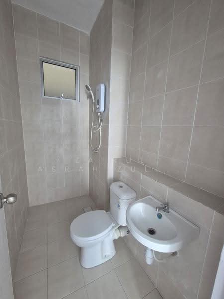 Kondominium untuk Dijual di Residensi Adelia 3 - Zairul Asrah Zulkefli - Bathroom - PropertyGuru.com.my