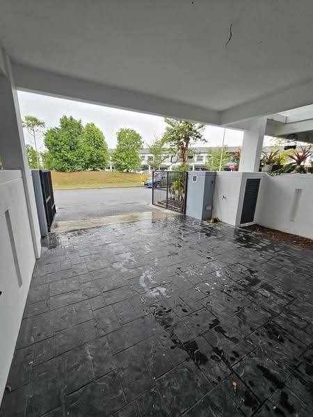 Rumah Teres untuk Dijual di Bandar Tasik Senangin (Lenggeng) - Syafiq Razali - Exterior - PropertyGuru.com.my