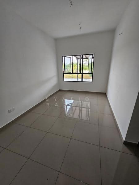Rumah Teres untuk Dijual di Bandar Tasik Senangin (Lenggeng) - Syafiq Razali - Interior - PropertyGuru.com.my