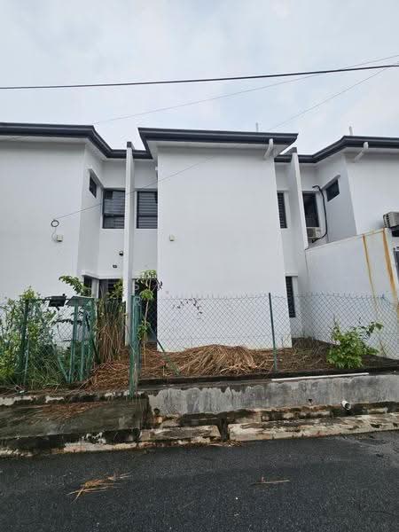 Rumah Teres untuk Dijual di Bandar Tasik Senangin (Lenggeng) - Syafiq Razali - Exterior - PropertyGuru.com.my