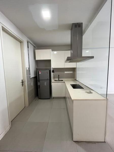 Service Residence for Sale at Nova Saujana - Serena Lee - Kitchen - PropertyGuru.com.my