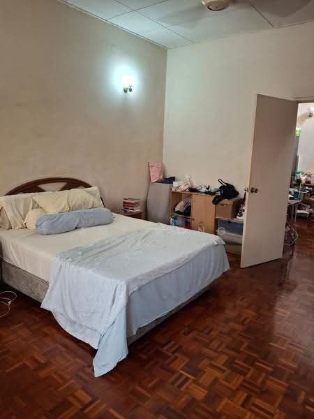 Rumah Teres untuk Dijual di Petaling Jaya (Selangor) - Amy Wong - Bedroom - PropertyGuru.com.my