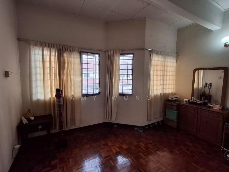 Rumah Teres untuk Dijual di Petaling Jaya (Selangor) - Amy Wong - Bedroom - PropertyGuru.com.my