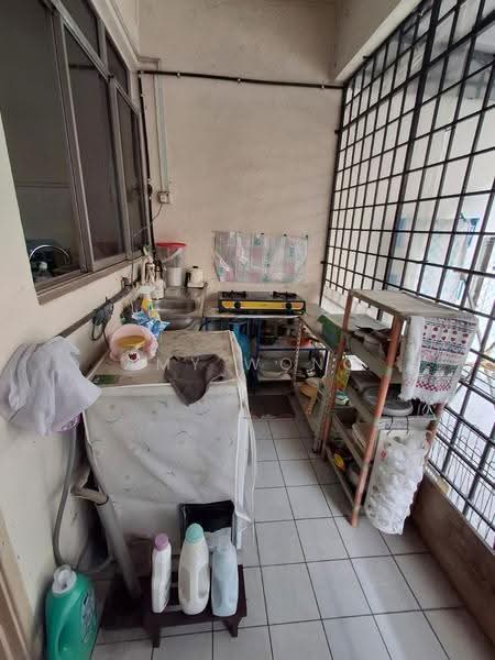Rumah Teres untuk Dijual di Petaling Jaya (Selangor) - Amy Wong - Balcony - PropertyGuru.com.my