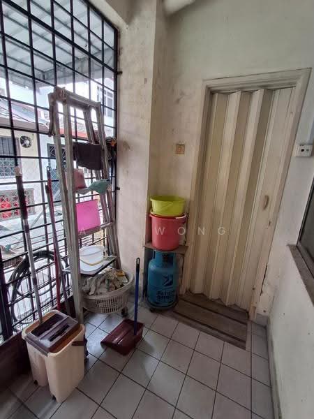 Rumah Teres untuk Dijual di Petaling Jaya (Selangor) - Amy Wong - Balcony - PropertyGuru.com.my
