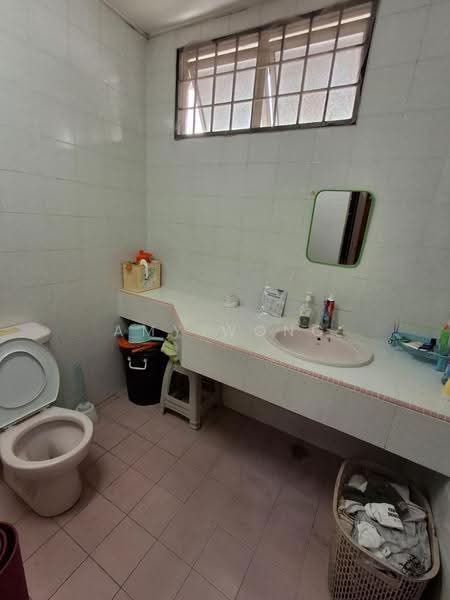 Rumah Teres untuk Dijual di Petaling Jaya (Selangor) - Amy Wong - Bathroom - PropertyGuru.com.my