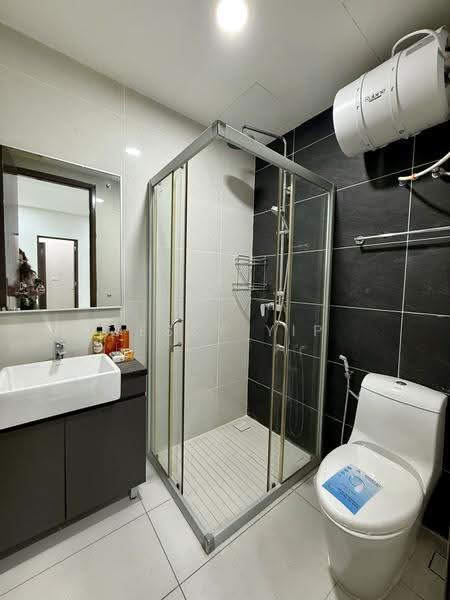 Kondominium untuk Disewa di Kings Bay @ Country Garden Danga Bay - Jessy Yip - Bathroom - PropertyGuru.com.my