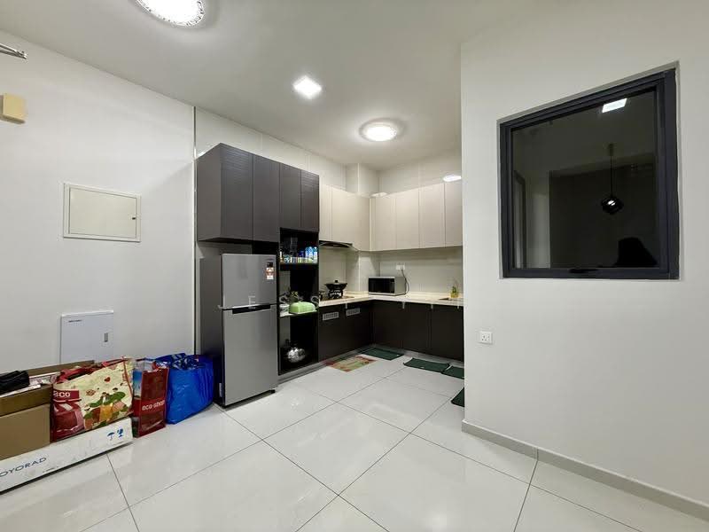 Kondominium untuk Disewa di Kings Bay @ Country Garden Danga Bay - Jessy Yip - Kitchen - PropertyGuru.com.my