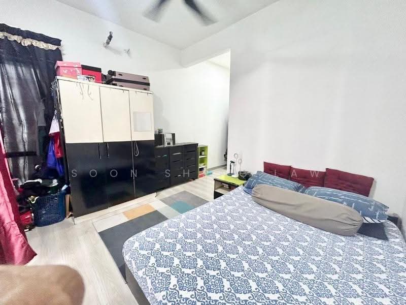 Condominium for Sale at The Holmes 2 - Soon Sheng Law - Bedroom - PropertyGuru.com.my