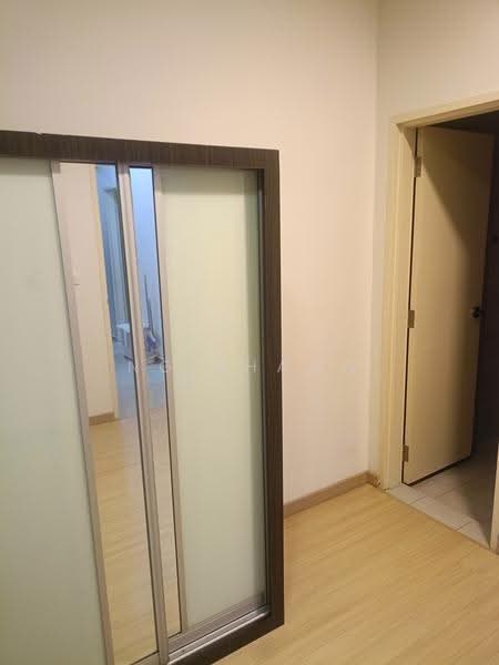 Service Residence for Rent at Gravit8, Klang - Ng Shawn - Interior - PropertyGuru.com.my