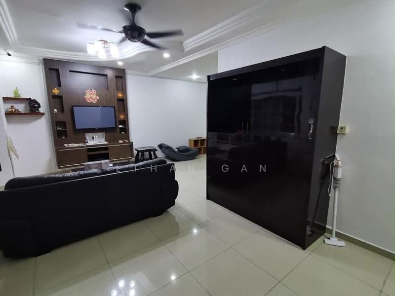 2-storey Terraced House for Rent in Mutiara Rini (Skudai) - Ethan Gan - Living Room - PropertyGuru.com.my