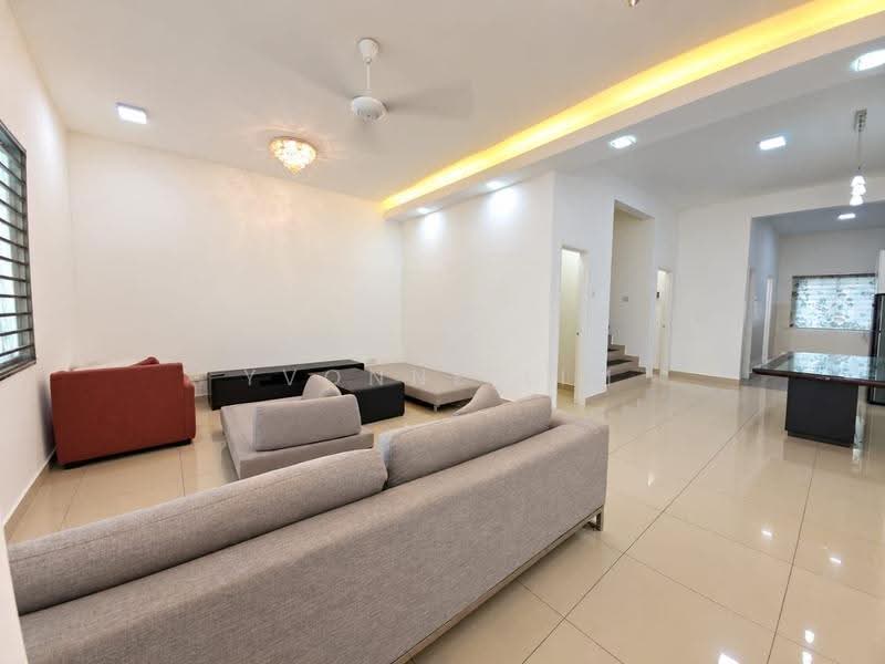 2-storey Terraced House for Sale in Taman Seri Austin (Tebrau) - Yvonne Lim - Living Room - PropertyGuru.com.my