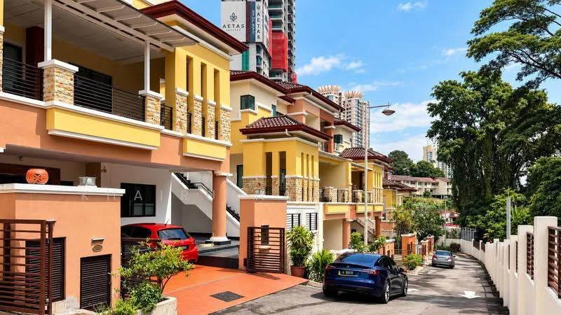 Semi-Detached House for Sale in Taman Sierra Seputeh (Seputeh) - Muhd Khairulnawawi Kamaruddin - Exterior - PropertyGuru.com.my