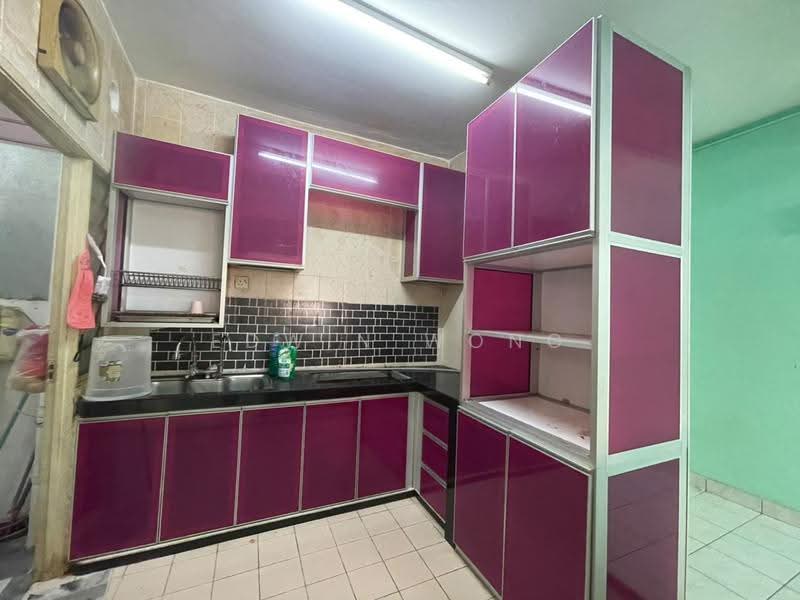 Apartment for Sale at Pangsapuri Mutiara Subang - Edwin Wong - Kitchen - PropertyGuru.com.my