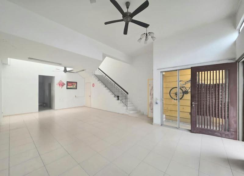 2-storey Terraced House for Sale in Setia Tropika (Johor Bahru) - Nathan Chan - Living Room - PropertyGuru.com.my