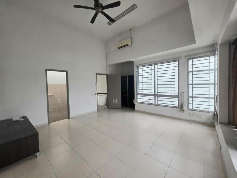 2-storey Terraced House for Sale in Setia Tropika (Johor Bahru) - Nathan Chan - Living Room - PropertyGuru.com.my