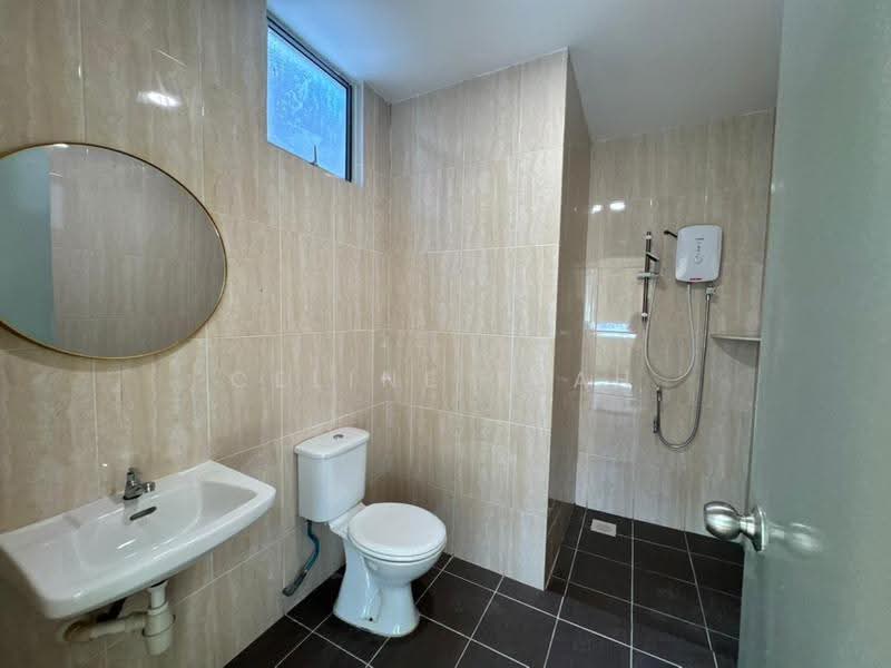 2-storey Terraced House for Rent in Kota Kinabalu (Sabah) - Celine Teah - Bathroom - PropertyGuru.com.my