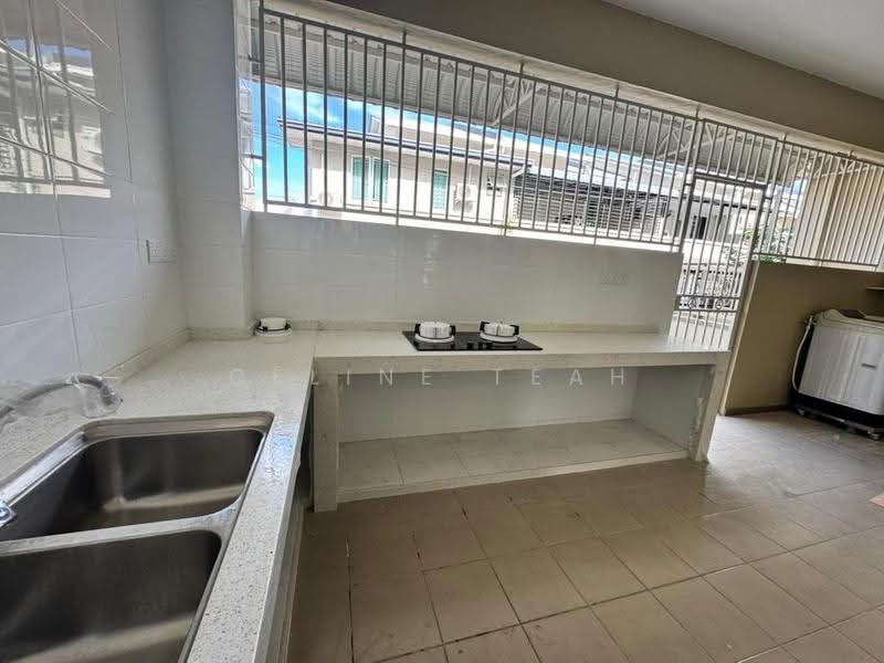 2-storey Terraced House for Rent in Kota Kinabalu (Sabah) - Celine Teah - Kitchen - PropertyGuru.com.my