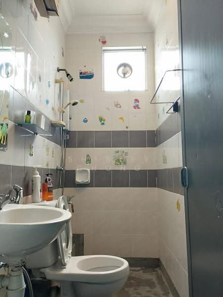 Apartment for Rent at Angkasa Apartment - Shirley Chong - Bathroom - PropertyGuru.com.my