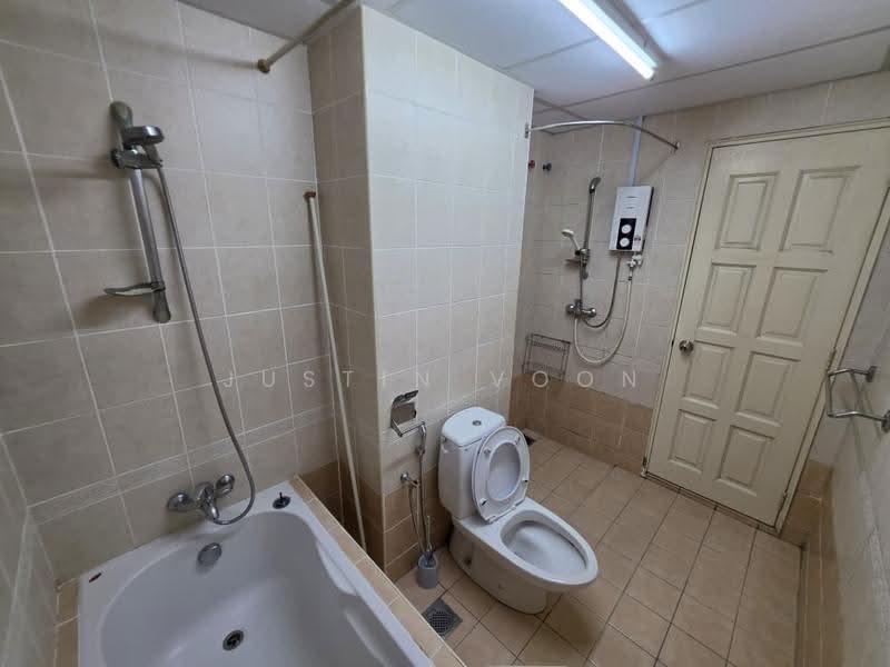 Condominium for Sale at Kiaramas Sutera - Justin Voon - Bathroom - PropertyGuru.com.my