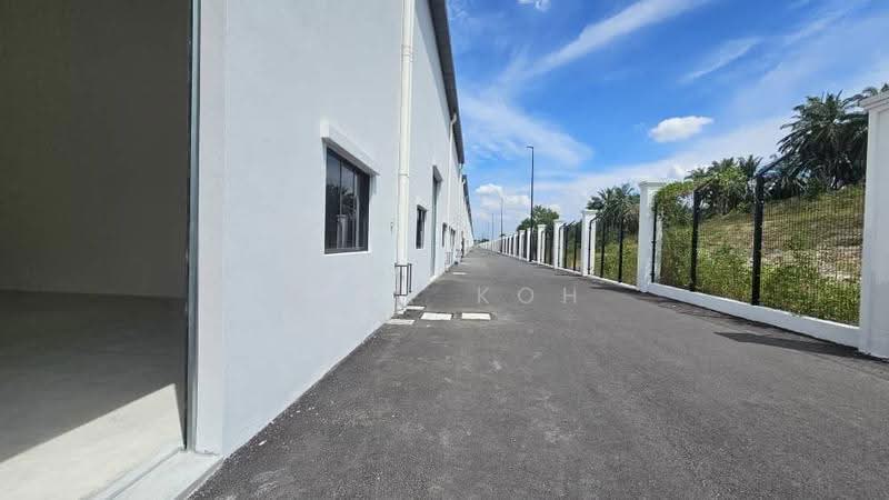 Kilang untuk Disewa di Eco Business Park V (Puncak Alam) - Joey Koh - Exterior - PropertyGuru.com.my