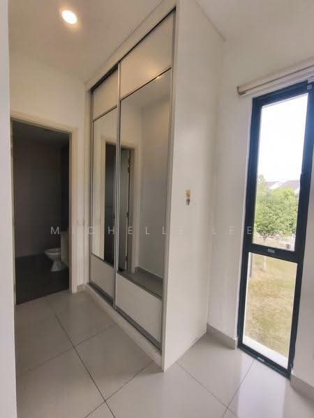 Rumah Teres 2-Tingkat untuk Disewa di Telok Panglima Garang (Selangor) - Michelle Lee - PropertyGuru.com.my