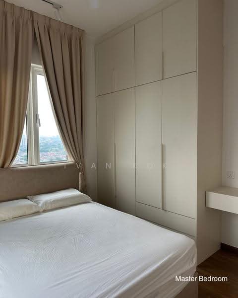 Kediaman Servis untuk Disewa di 121 Residences - Ivan Kok - Master Bedroom - PropertyGuru.com.my