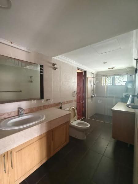 Rumah Banglo untuk Dijual di Taman Tun Dr Ismail (Kuala Lumpur) - May Leong - Bathroom - PropertyGuru.com.my
