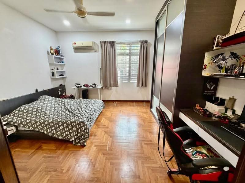 Semi-Detached House for Sale in Taman Perling (Perling) - Zoey Lee - Bedroom - PropertyGuru.com.my