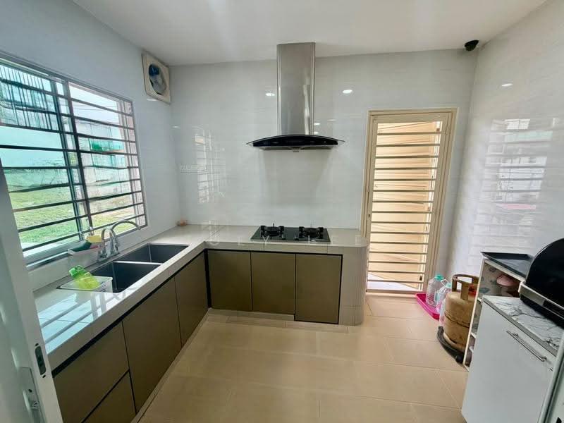 Semi-Detached House for Sale in Taman Perling (Perling) - Zoey Lee - PropertyGuru.com.my