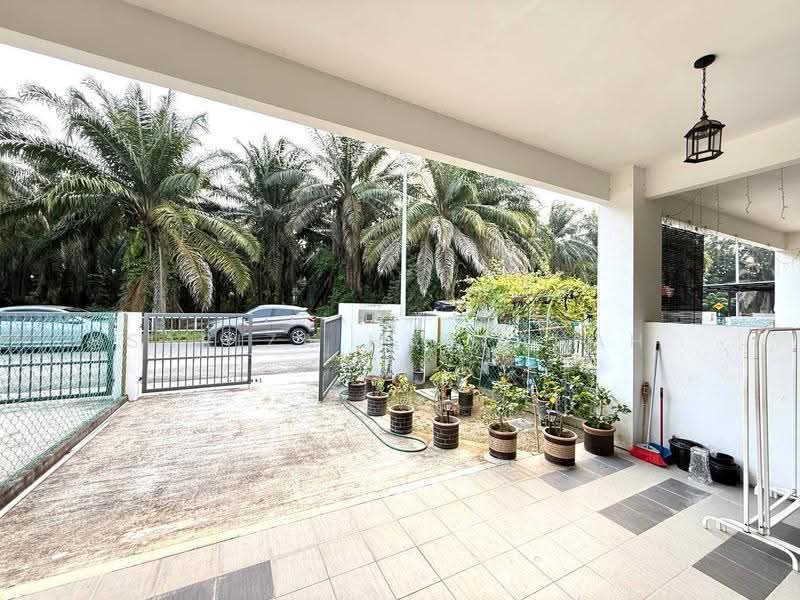 Rumah Teres 1-Tingkat untuk Dijual di Banting (Selangor) - Sariza Hartanah - Exterior - PropertyGuru.com.my