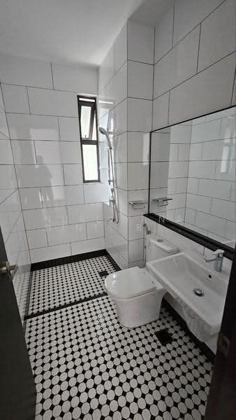Semi-Detached House for Sale in Elmina (Shah Alam) - Nurliyana Binti Busari - Bathroom - PropertyGuru.com.my