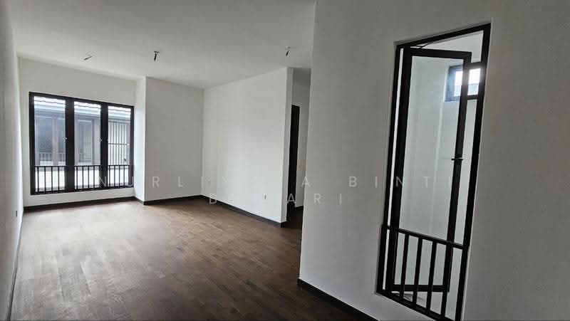 Semi-Detached House for Sale in Elmina (Shah Alam) - Nurliyana Binti Busari - Living Room - PropertyGuru.com.my